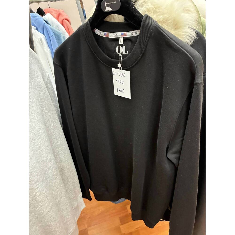 NEW QUIET LUXURY unisex - unadorned sweatshirt in black